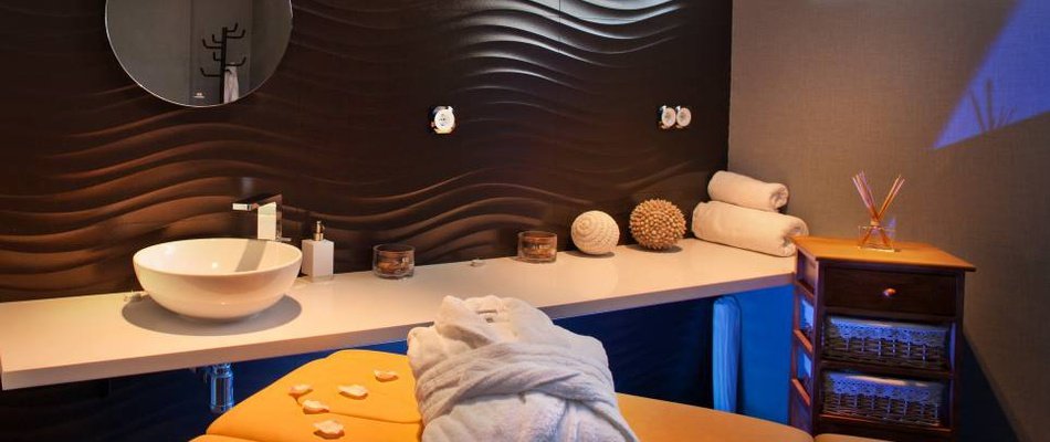 Massages: Special promotions. Villa del Mar Hotel Benidorm